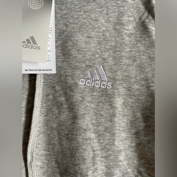 Adidas Essentials 3-Stripes Cropped Women's Hoodie - Picture 4 of 4